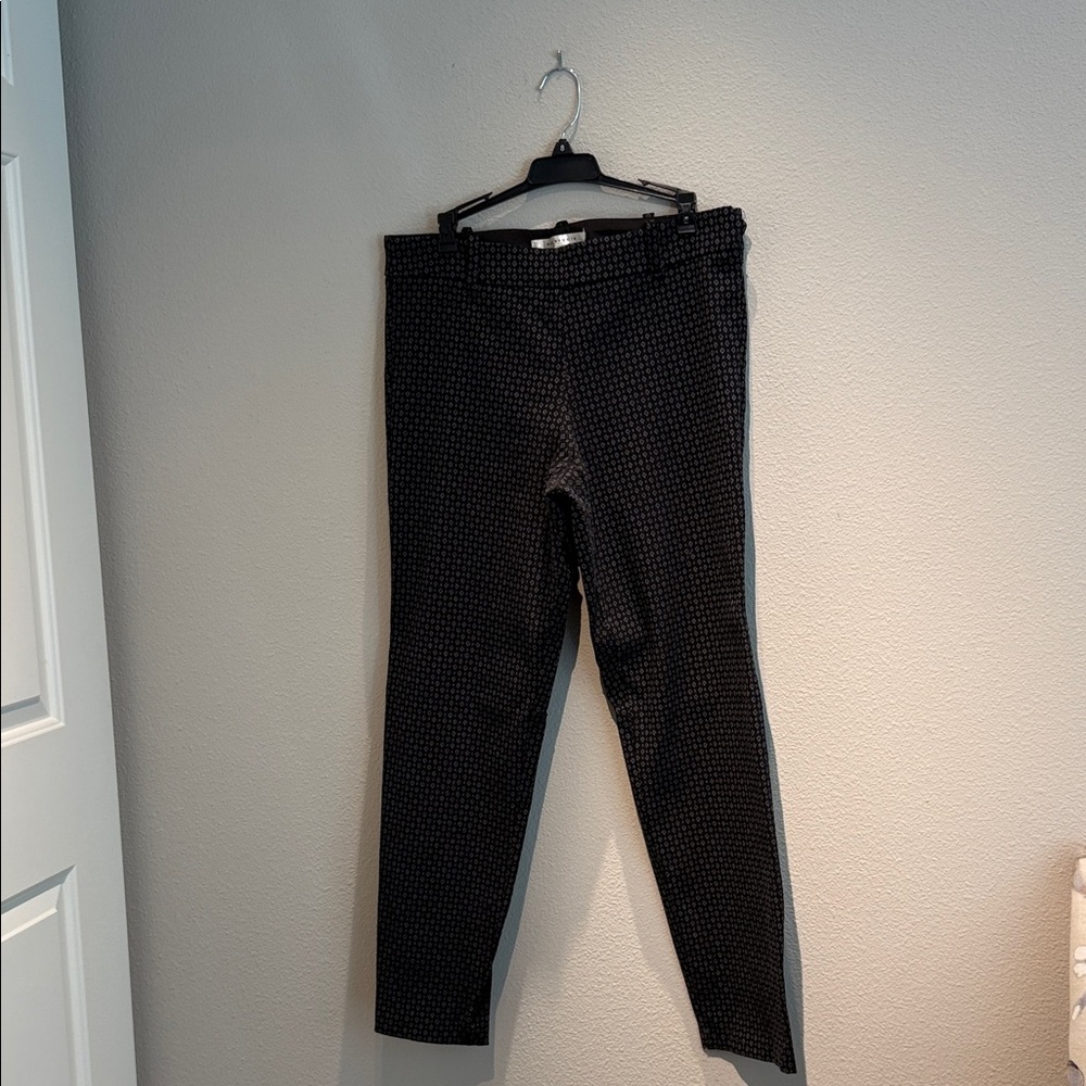 Max Studio Black and Grey Diamond Patterned Pants - Picture 2 of 7